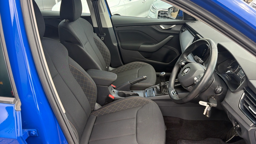 Skoda Kamiq 1.0 TSI 95 SE 5dr Petrol Hatchback - Image 15