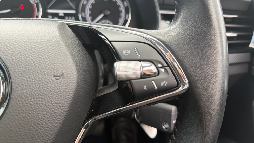 Skoda Kamiq 1.0 TSI 95 SE 5dr Petrol Hatchback - Image 18