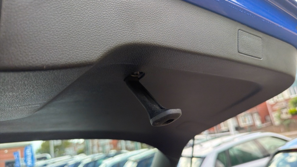 Skoda Kamiq 1.0 TSI 95 SE 5dr Petrol Hatchback - Image 25