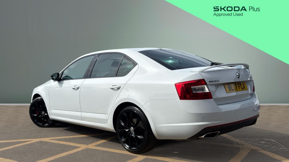 Skoda Octavia 2.0 TDI CR vRS 5dr DSG Diesel Hatchback - Image 3