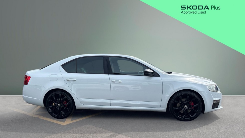 Skoda Octavia 2.0 TDI CR vRS 5dr DSG Diesel Hatchback - Image 4