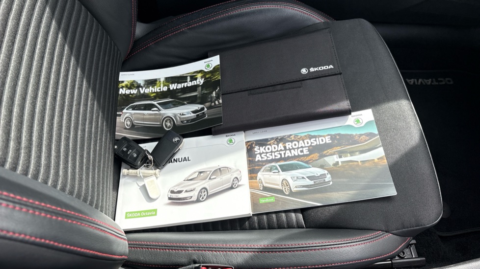 Skoda Octavia 2.0 TDI CR vRS 5dr DSG Diesel Hatchback - Image 40