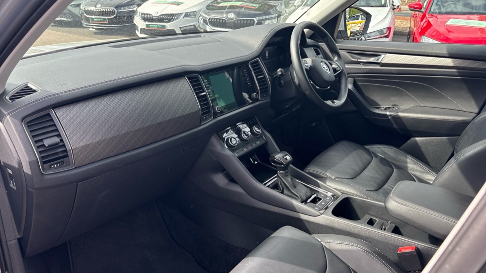 Skoda Kodiaq 1.5 TSI SE L Executive 5dr DSG [7 Seat] Petrol Estate - Image 2