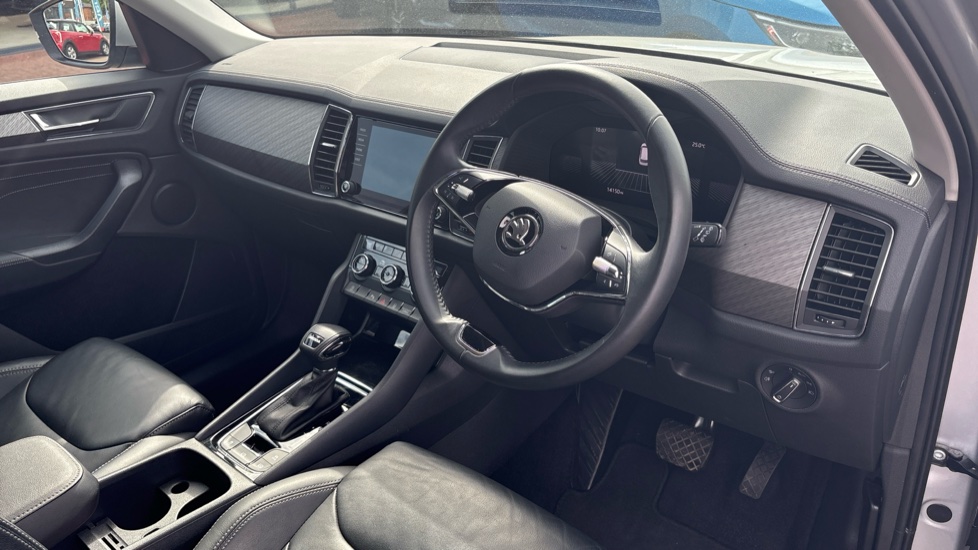 Skoda Kodiaq 1.5 TSI SE L Executive 5dr DSG [7 Seat] Petrol Estate - Image 6