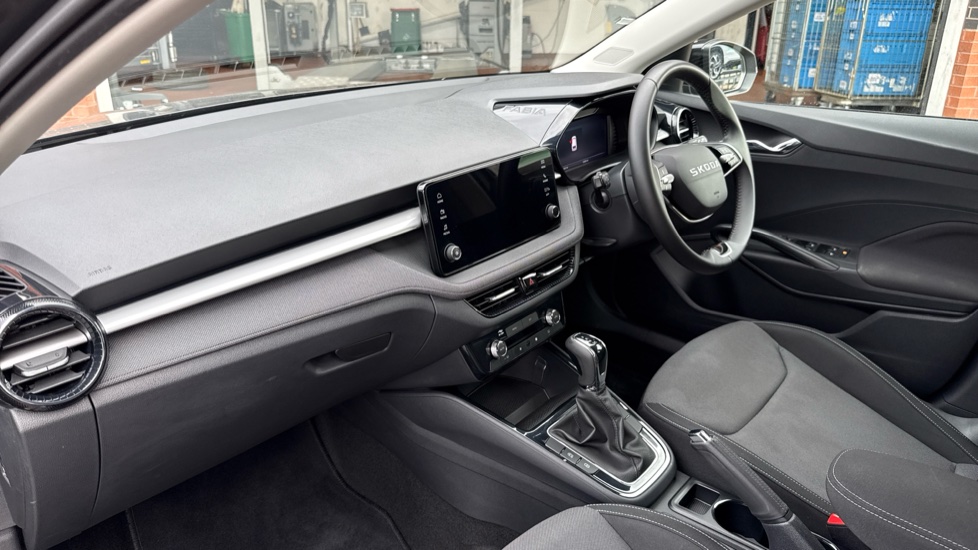 Skoda Fabia 1.0 TSI 116 Design Edition 5dr DSG Petrol Hatchback - Image 2