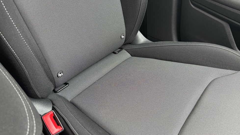 Skoda Fabia 1.0 TSI 116 Design Edition 5dr DSG Petrol Hatchback - Image 26