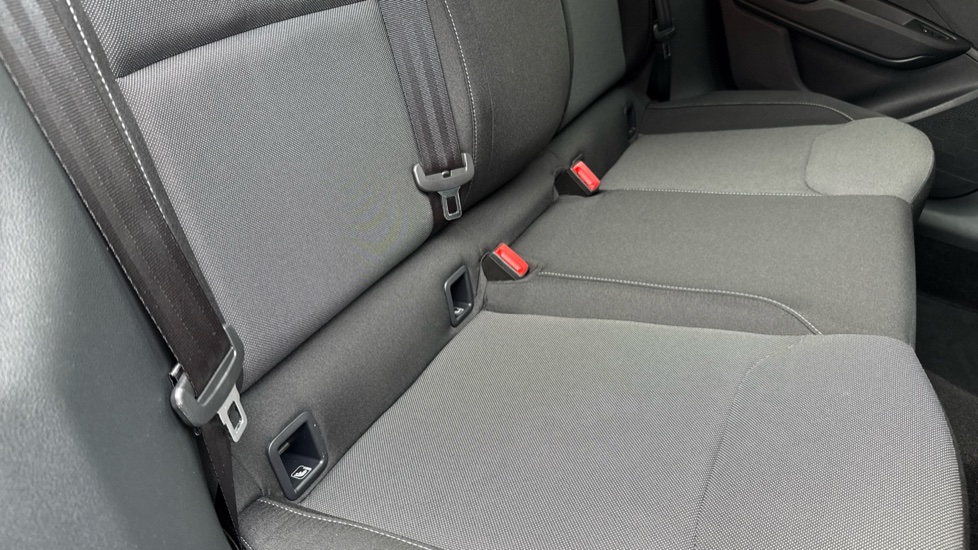 Skoda Fabia 1.0 TSI 116 Design Edition 5dr DSG Petrol Hatchback - Image 33