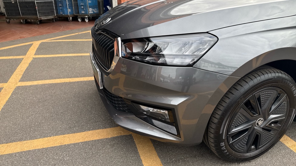 Skoda Fabia 1.0 TSI 116 Design Edition 5dr DSG Petrol Hatchback - Image 43