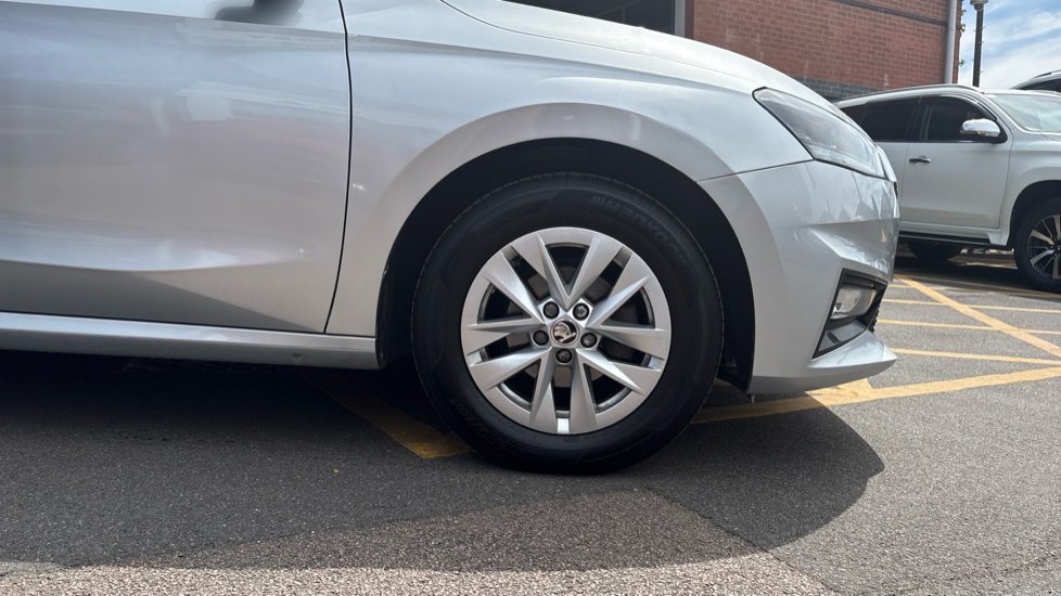 Skoda Fabia 1.0 TSI SE Comfort 5dr Petrol Hatchback - Image 5