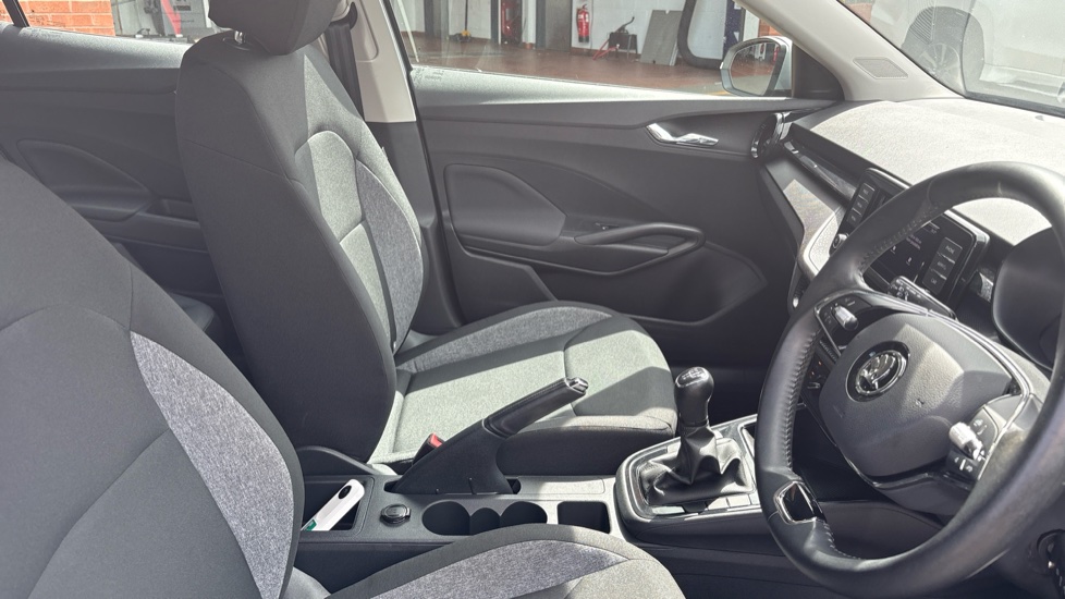 Skoda Fabia 1.0 TSI SE Comfort 5dr Petrol Hatchback - Image 15