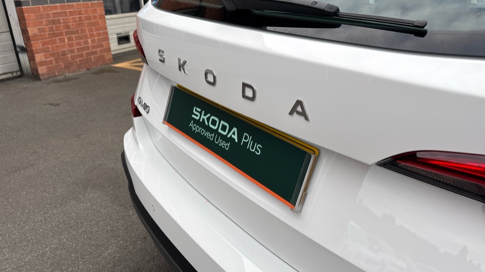 Skoda Kamiq 1.0 TSI SE Edition 5dr DSG Petrol Hatchback - Image 21