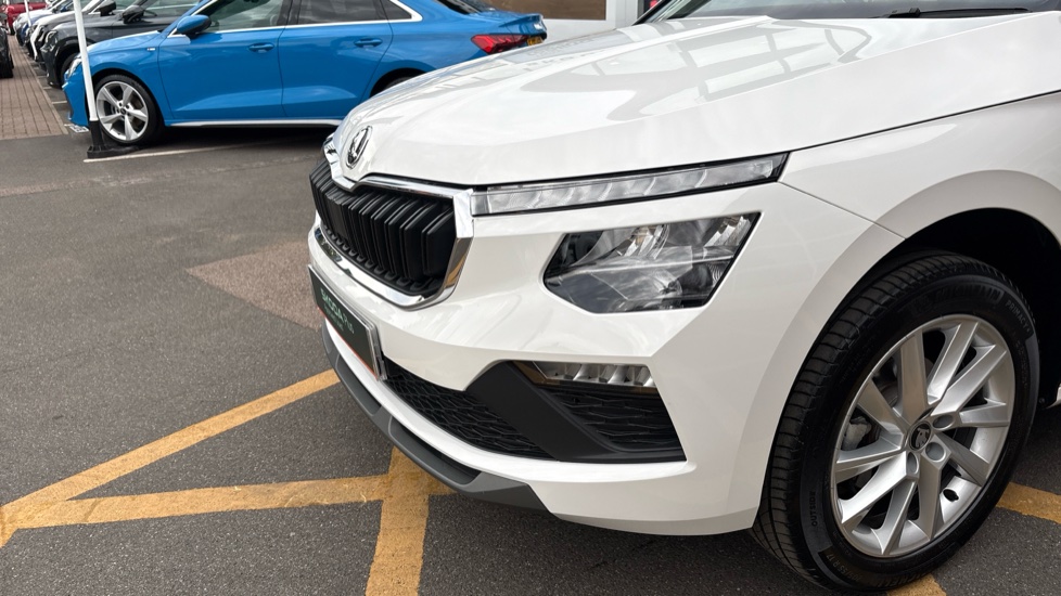 Skoda Kamiq 1.0 TSI SE Edition 5dr DSG Petrol Hatchback - Image 39