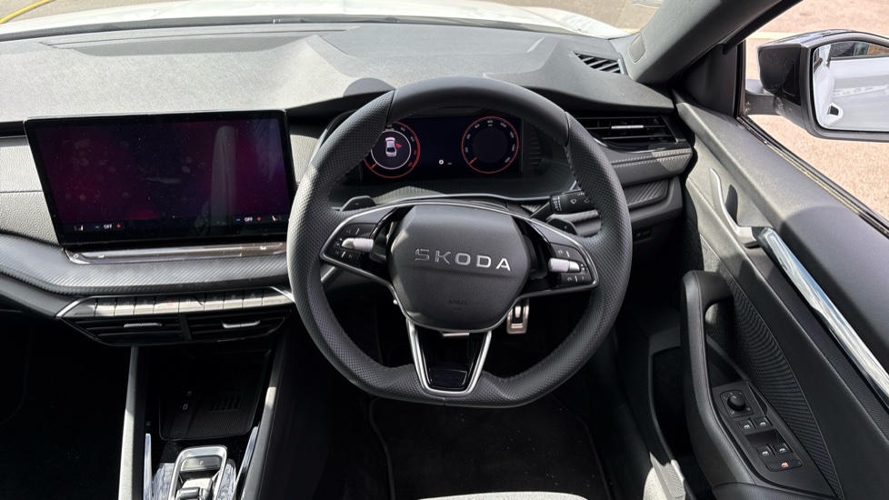 Skoda Octavia 1.5 TSI 150 e-TEC Sportline 5dr DSG Petrol Hatchback - Image 10