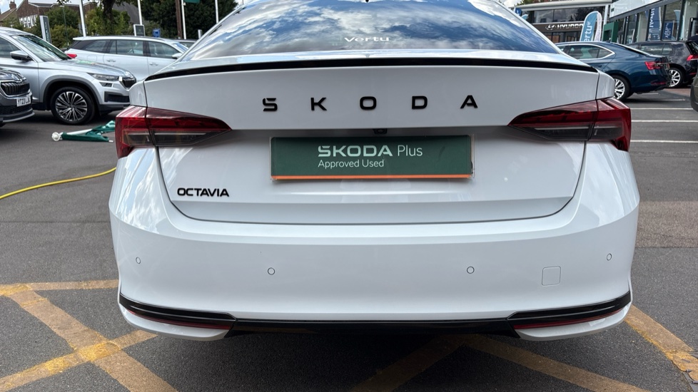 Skoda Octavia 1.5 TSI 150 e-TEC Sportline 5dr DSG Petrol Hatchback - Image 35