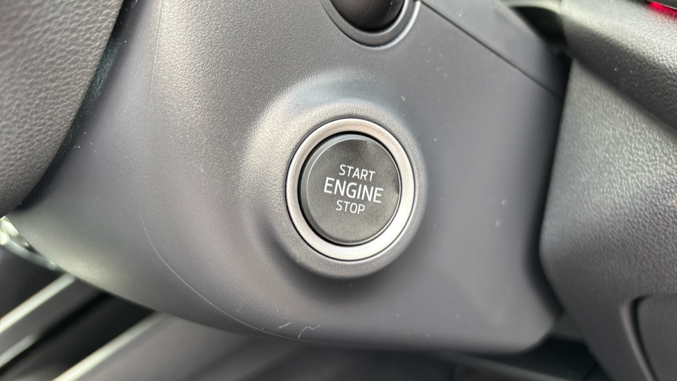 Skoda Octavia 1.5 TSI 150 e-TEC Sportline 5dr DSG Petrol Hatchback - Image 57