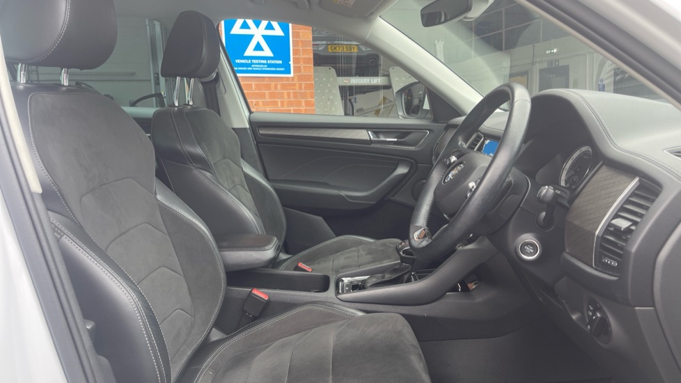 Skoda Kodiaq 2.0 TSI 190 SE L 4x4 5dr DSG [7 Seat] Petrol Estate - Image 15