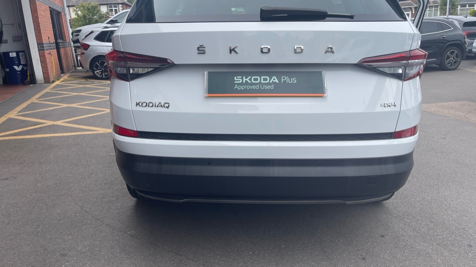 Skoda Kodiaq 2.0 TSI 190 SE L 4x4 5dr DSG [7 Seat] Petrol Estate - Image 42