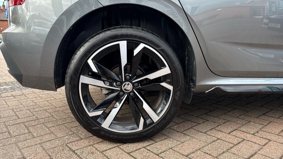Skoda Kamiq 1.0 TSI Monte Carlo 5dr Petrol Hatchback - Image 21