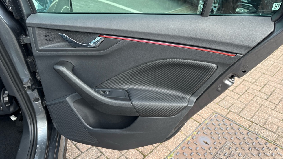 Skoda Kamiq 1.0 TSI Monte Carlo 5dr Petrol Hatchback - Image 24