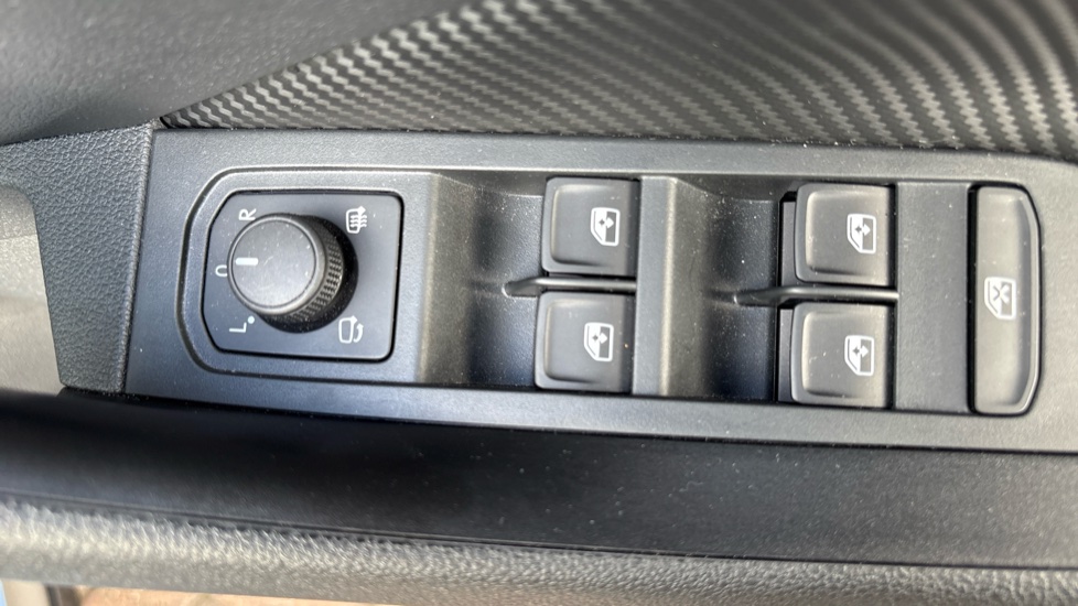 Skoda Kamiq 1.0 TSI Monte Carlo 5dr Petrol Hatchback - Image 68