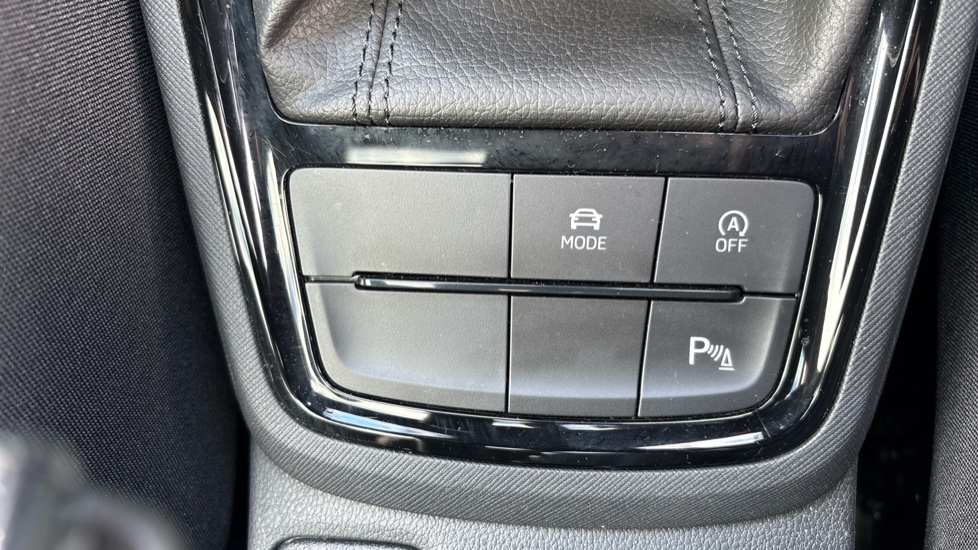 Skoda Kamiq 1.0 TSI Monte Carlo 5dr Petrol Hatchback - Image 83