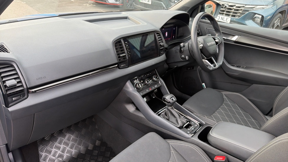 Skoda Karoq 1.5 TSI Sportline Edition 5dr DSG Petrol Estate - Image 2