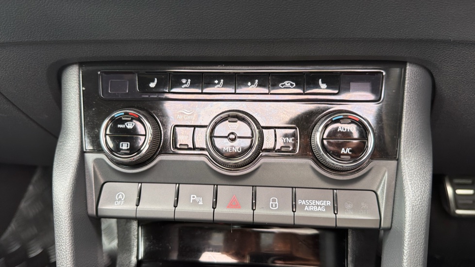 Skoda Karoq 1.5 TSI Sportline Edition 5dr DSG Petrol Estate - Image 13
