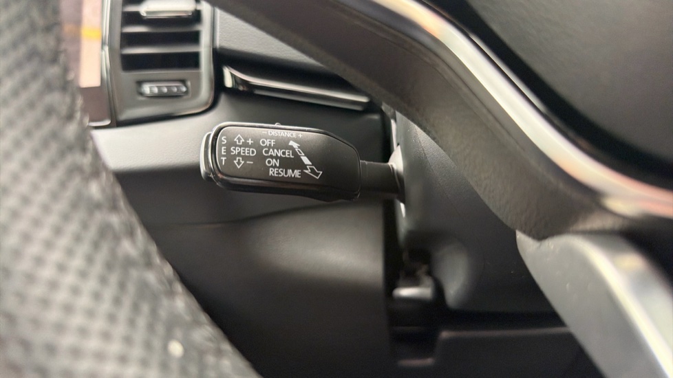 Skoda Karoq 1.5 TSI Sportline Edition 5dr DSG Petrol Estate - Image 37