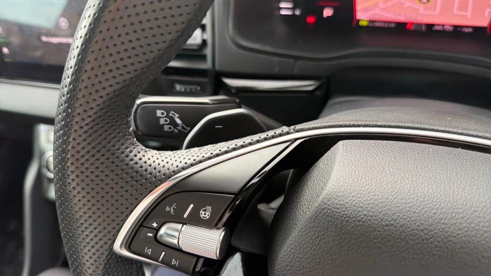 Skoda Karoq 1.5 TSI Sportline Edition 5dr DSG Petrol Estate - Image 38