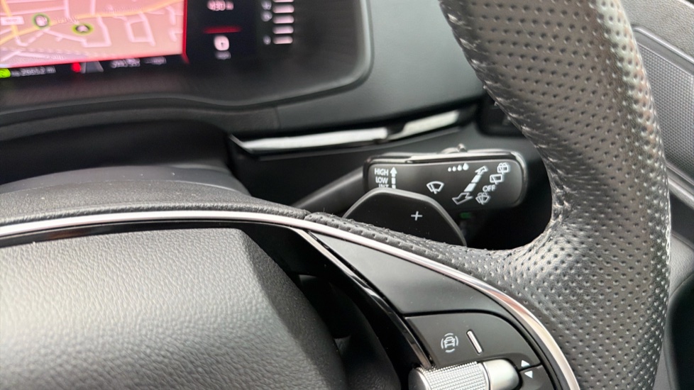Skoda Karoq 1.5 TSI Sportline Edition 5dr DSG Petrol Estate - Image 39
