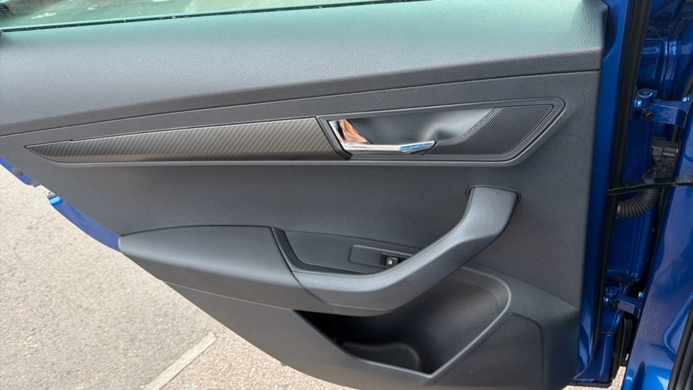 Skoda Karoq 1.5 TSI Sportline Edition 5dr DSG Petrol Estate - Image 52