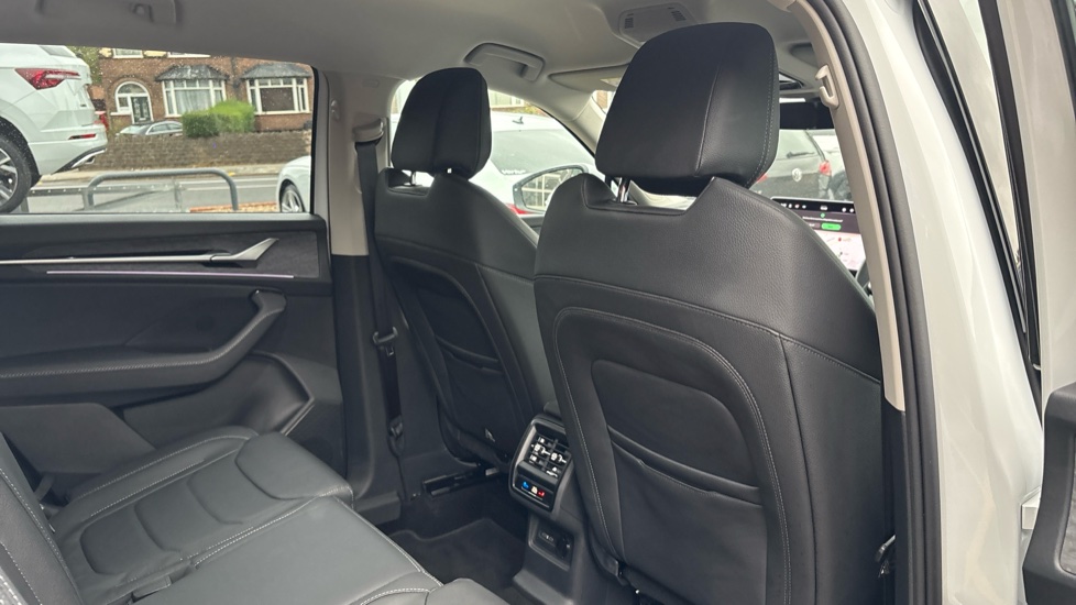 Skoda Kodiaq 1.5 TSI e-TEC SE L 5dr DSG [7 Seat] Petrol Estate - Image 29