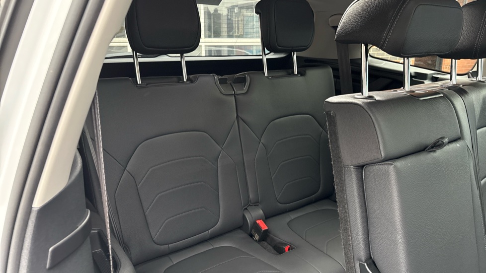 Skoda Kodiaq 1.5 TSI e-TEC SE L 5dr DSG [7 Seat] Petrol Estate - Image 34