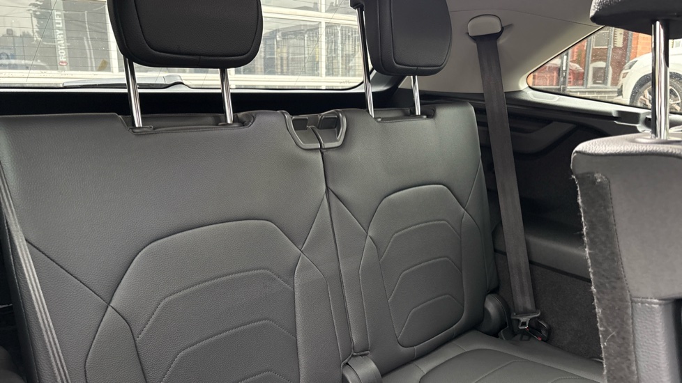 Skoda Kodiaq 1.5 TSI e-TEC SE L 5dr DSG [7 Seat] Petrol Estate - Image 35