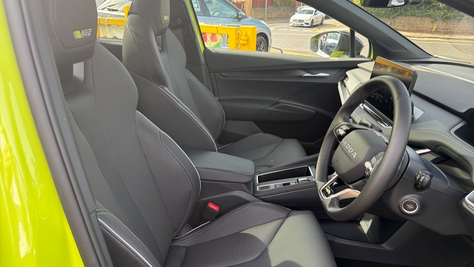 Skoda Enyaq 250kW vRS 82kWh 4x4 5dr Auto Electric - Image 15