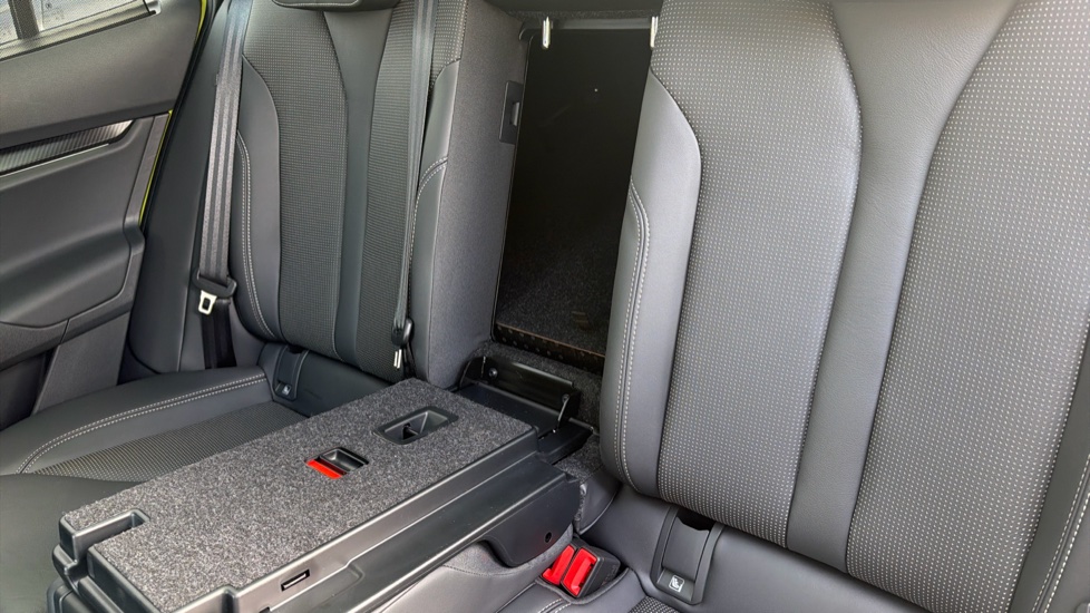Skoda Enyaq 250kW vRS 82kWh 4x4 5dr Auto Electric - Image 36