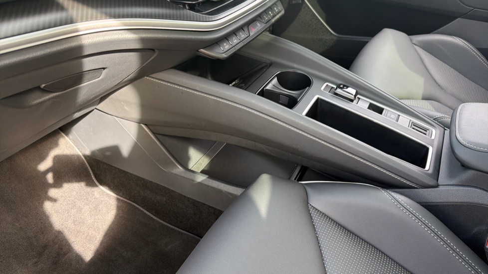Skoda Enyaq 250kW vRS 82kWh 4x4 5dr Auto Electric - Image 46