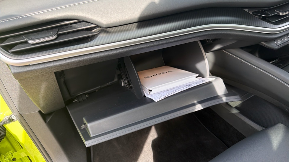 Skoda Enyaq 250kW vRS 82kWh 4x4 5dr Auto Electric - Image 47