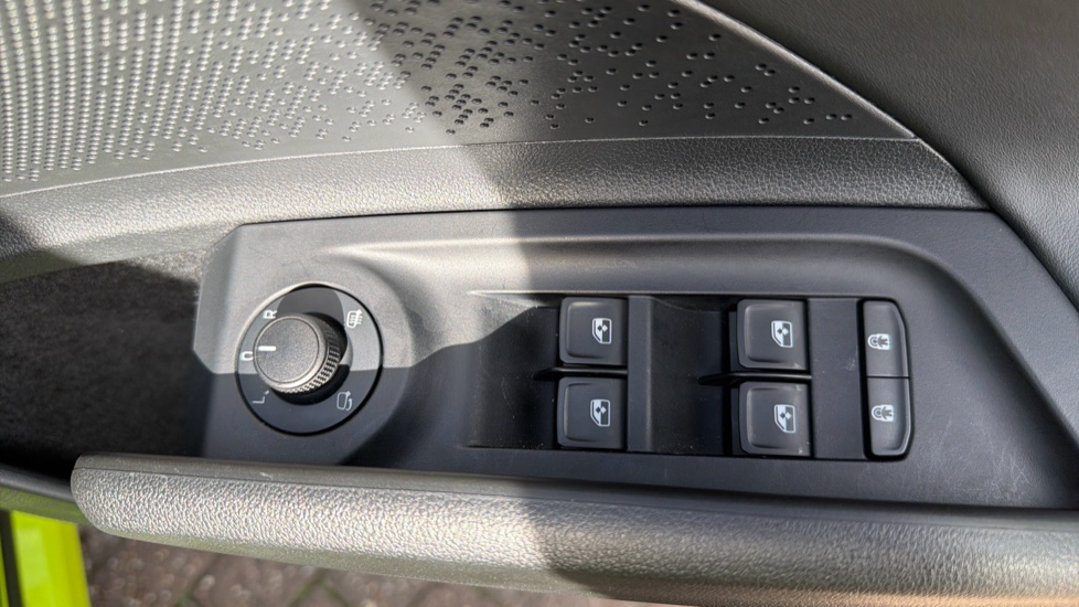 Skoda Enyaq 250kW vRS 82kWh 4x4 5dr Auto Electric - Image 50