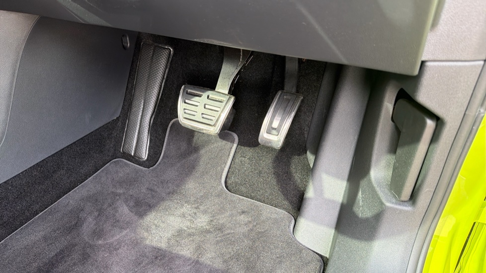 Skoda Enyaq 250kW vRS 82kWh 4x4 5dr Auto Electric - Image 55
