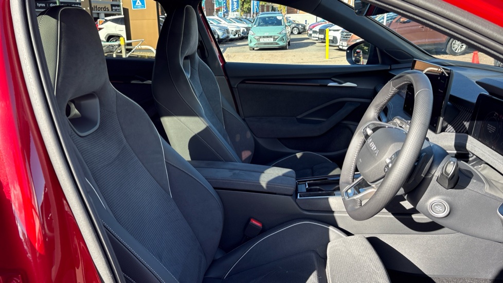 Skoda Superb 1.5 TSI iV Sportline 5dr DSG Estate - Image 15