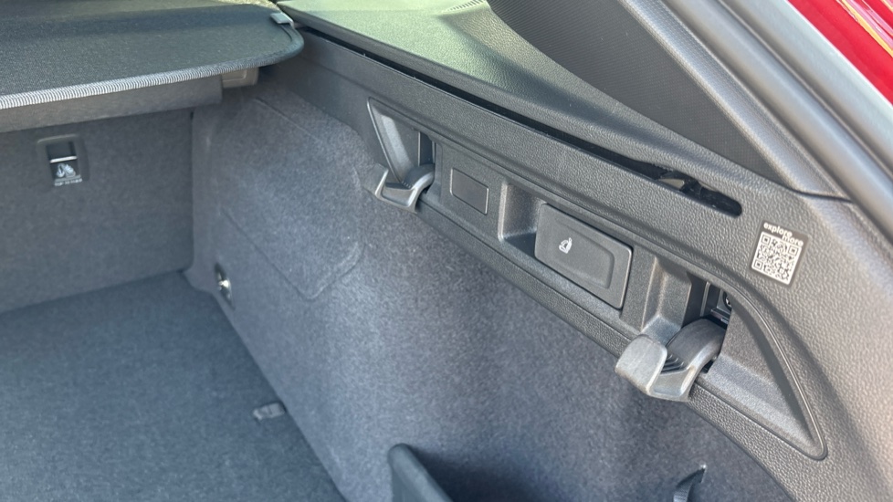 Skoda Superb 1.5 TSI iV Sportline 5dr DSG Estate - Image 21