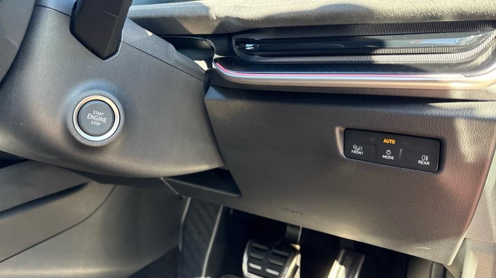 Skoda Superb 1.5 TSI iV Sportline 5dr DSG Estate - Image 32