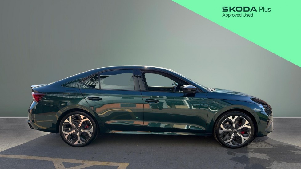 Skoda Octavia 2.0 TSI vRS 5dr DSG Petrol Hatchback - Image 4