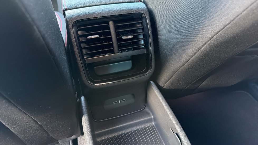 Skoda Octavia 2.0 TSI vRS 5dr DSG Petrol Hatchback - Image 35