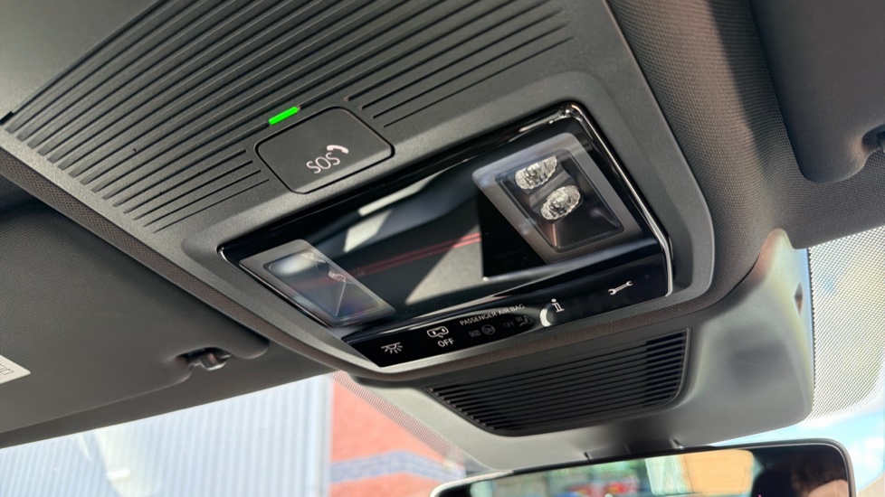 Skoda Octavia 2.0 TSI vRS 5dr DSG Petrol Hatchback - Image 72