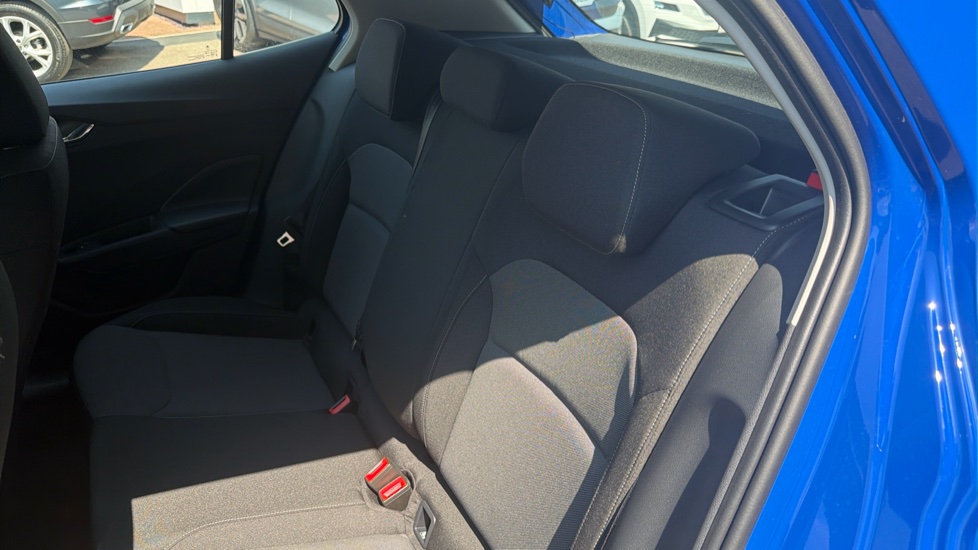 Skoda Fabia 1.0 MPI 80 SE Edition 5dr Petrol Hatchback - Image 16