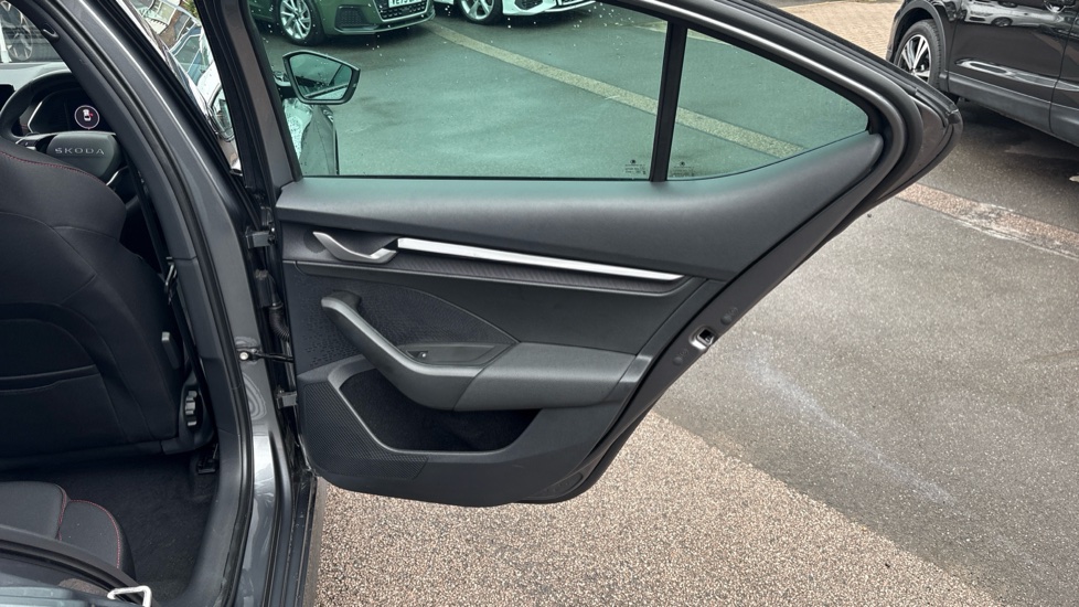Skoda Octavia 2.0 TSI vRS 5dr DSG Petrol Hatchback - Image 35