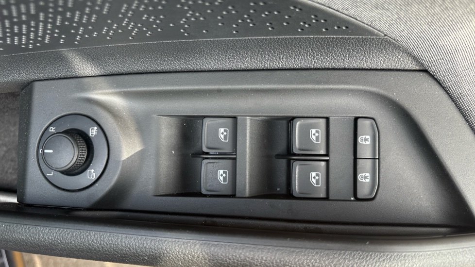 Skoda Enyaq 210kW 85 Edition 82kWh 5dr Auto Electric - Image 41