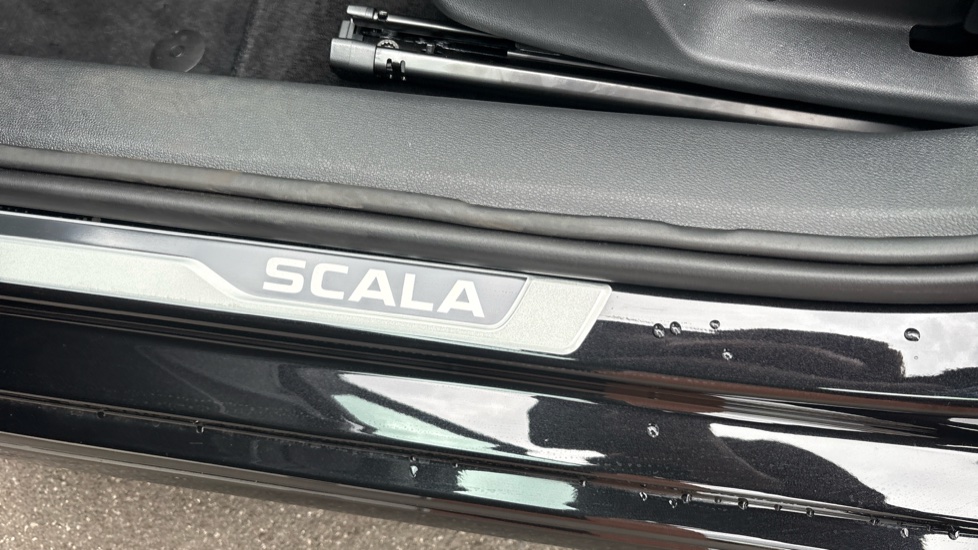 Skoda Scala 1.0 TSI 116 Monte Carlo Edition 5dr DSG Petrol Hatchback - Image 38